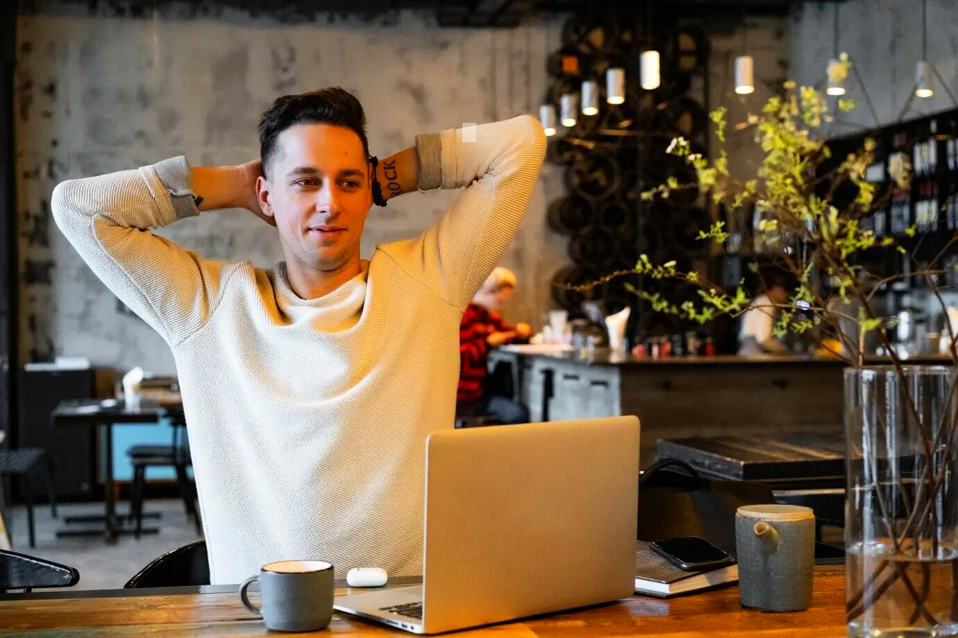 Plano que muestra controles estratificados para preparación para captación de fondos y due diligence